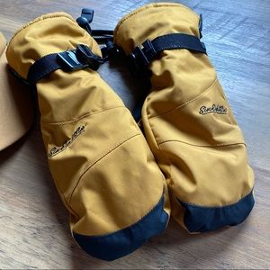 686 mittens gloves snowboarding ski snow